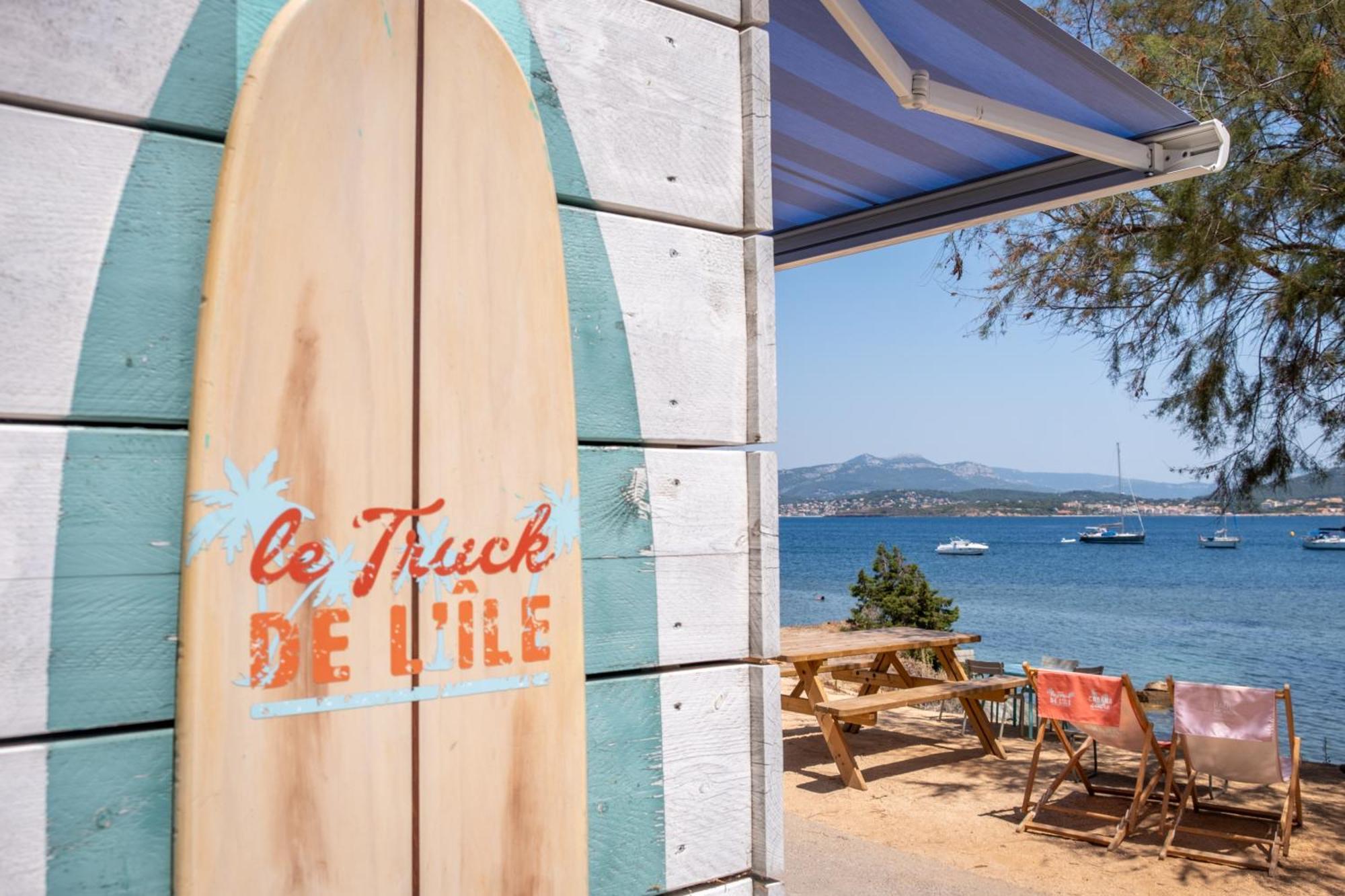 Hotel Helios & Spa - Ile Des Embiez Six-Fours-les-Plages Kültér fotó