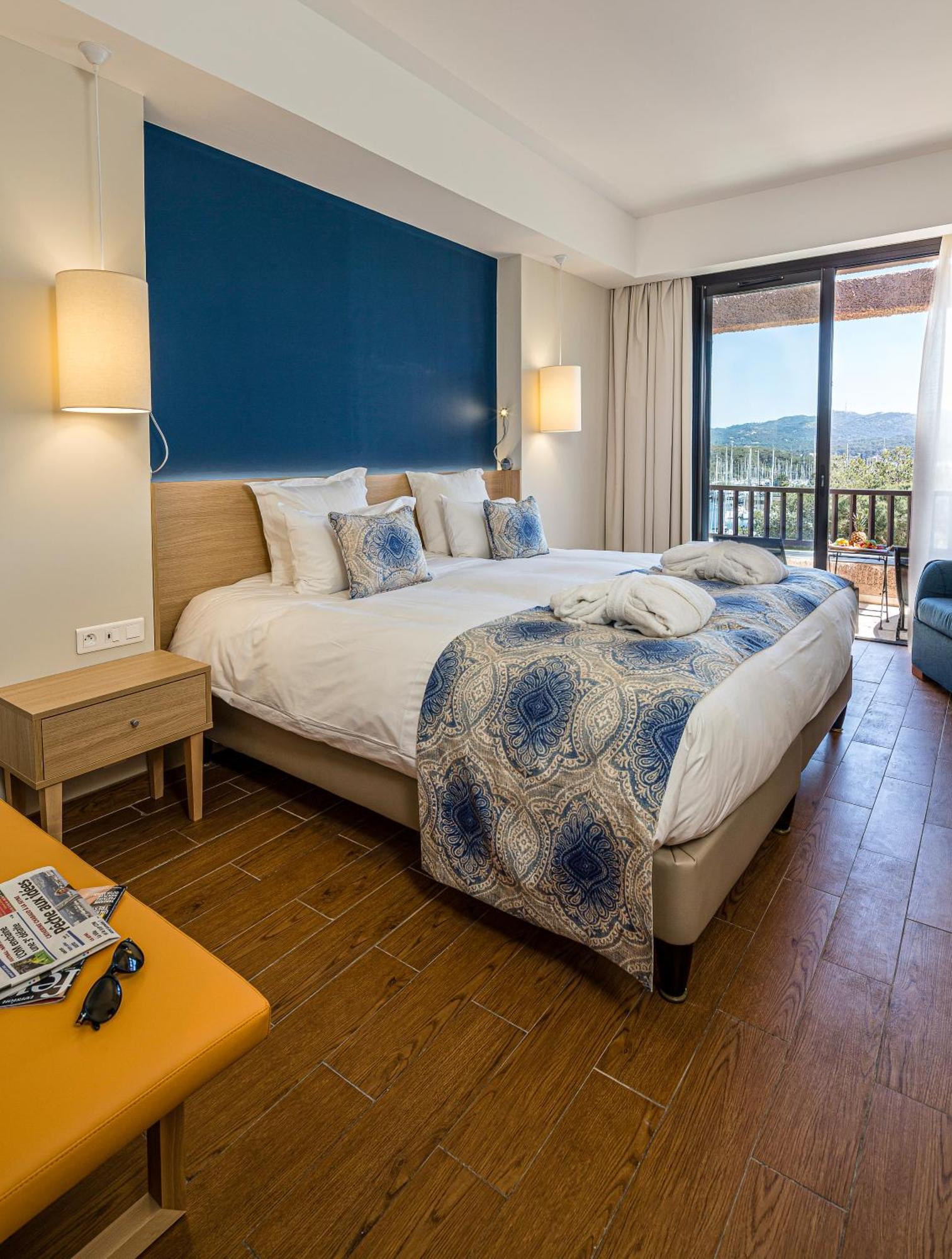 Hotel Helios & Spa - Ile Des Embiez Six-Fours-les-Plages Kültér fotó