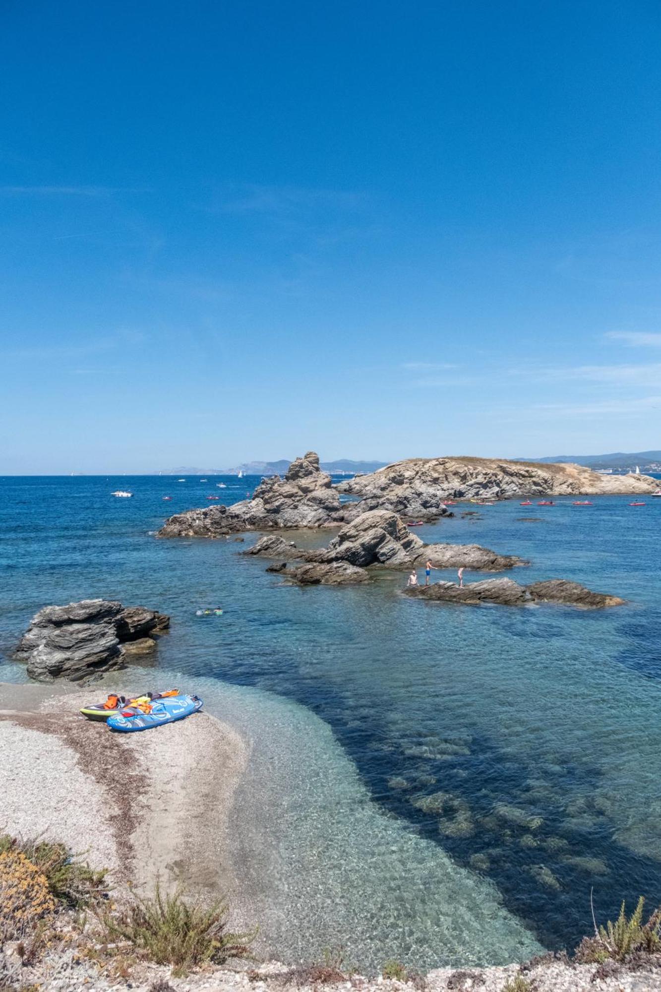 Hotel Helios & Spa - Ile Des Embiez Six-Fours-les-Plages Kültér fotó
