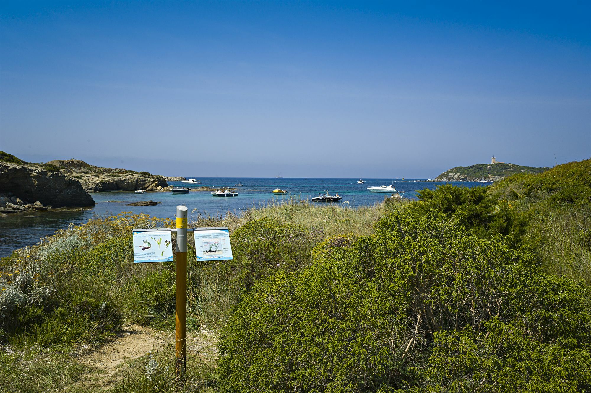 Hotel Helios & Spa - Ile Des Embiez Six-Fours-les-Plages Kültér fotó